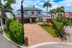 2250 Donato Dr, Belleair Beach, FL 33786 - Photo 5