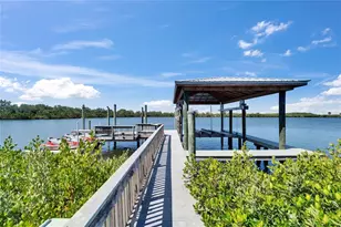 935 Chipaway Dr, Apollo Beach, FL 33572 - Photo 13