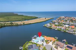 935 Chipaway Dr, Apollo Beach, FL 33572 - Photo 1