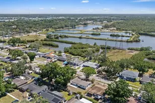 324 Country Club Dr, Oldsmar, FL 34677 - Photo 5