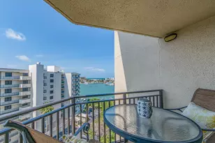 690 Island Way, Clearwater Beach, FL 33767 - Photo 5