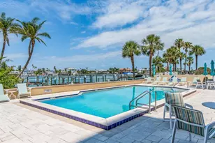 690 Island Way, Clearwater Beach, FL 33767 - Photo 23