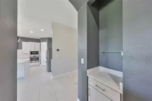 11909 Climbing Fern Ave, Riverview, FL 33579 - Photo 11