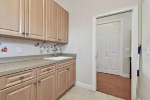 2605 59th St S, Gulfport, FL 33707 - Photo 75