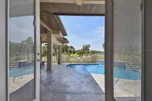 2605 59th St S, Gulfport, FL 33707 - Photo 17