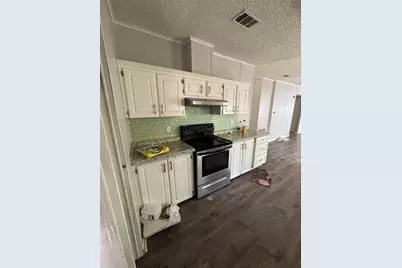 4266 County Road 691, Webster, FL 33597 - Photo 9