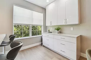 2547 Lexington Oak Dr, Brandon, FL 33511 - Photo 13