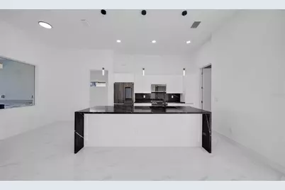 2813 NW 41st Avenue, Cape Coral, FL 33993 - Photo 19