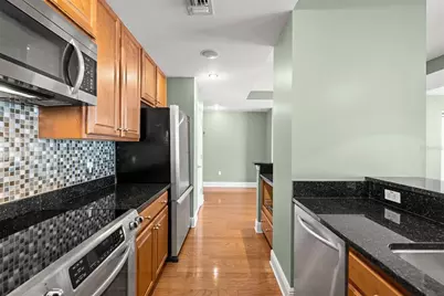 1227 E Madison Street #902, Tampa, FL 33602 - Photo 17