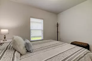 12407 Hilltop Farms Dr, Dade City, FL 33525 - Photo 33