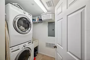 1200 Country Club Dr, Largo, FL 33771 - Photo 29