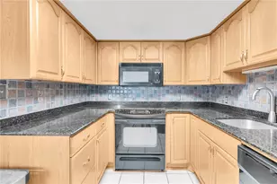 1 Key Capri, Treasure Island, FL 33706 - Photo 3