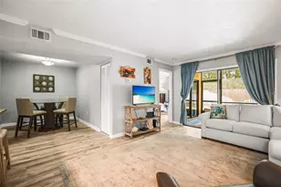 10100 Sailwinds Blvd N, Largo, FL 33773 - Photo 9