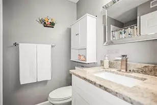 10100 Sailwinds Blvd N, Largo, FL 33773 - Photo 17