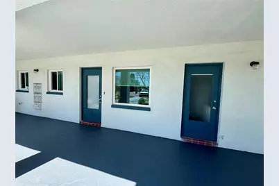 11225 1st Street E, Treasure Island, FL 33706 - Photo 17