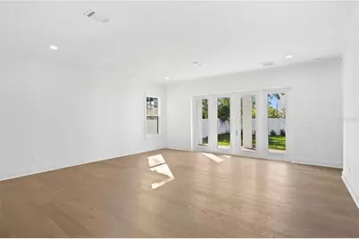 2805 W Wallace Avenue, Tampa, FL 33611 - Photo 11