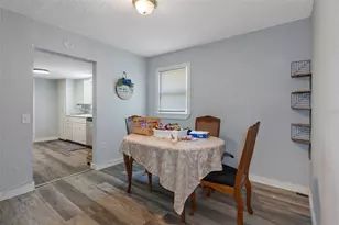 19496 Wildwood Dr, Brooksville, FL 34601 - Photo 9