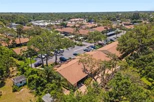 2640 Woodgate Ln, Sarasota, FL 34231 - Photo 31