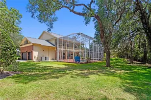 5017 Muir Way, Lithia, FL 33547 - Photo 3