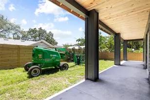 110 W Hiawatha St, Tampa, FL 33604 - Photo 21