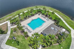 413 Royal Empress Dr, Ruskin, FL 33570 - Photo 25