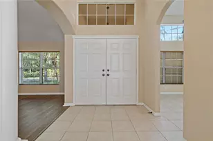 8211 Canyon Creek Way, Tampa, FL 33647 - Photo 9