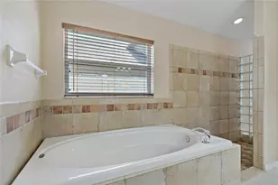 8211 Canyon Creek Way, Tampa, FL 33647 - Photo 29