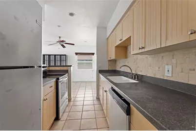 3753 46th Avenue S #10, Saint Petersburg, FL 33711 - Photo 13