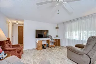 39423 9th Ave, Zephyrhills, FL 33542 - Photo 19