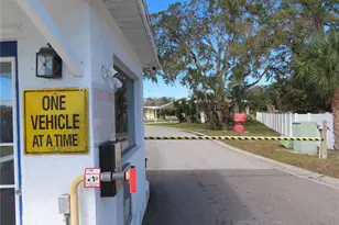 35242 Dodie Dr, Zephyrhills, FL 33541 - Photo 49