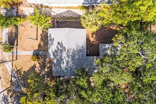 601 Newton Ave S, Saint Petersburg, FL 33701 - Photo 47