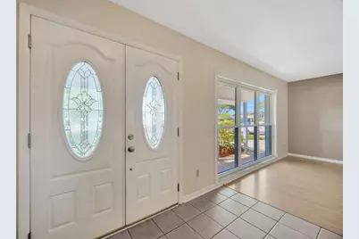 4012 Woodacre Lane, Tampa, FL 33624 - Photo 5