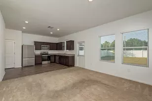 34847 Daisy Meadow Loop, Zephyrhills, FL 33541 - Photo 5