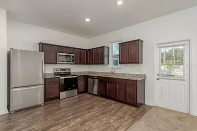 34847 Daisy Meadow Loop, Zephyrhills, FL 33541 - Photo 9