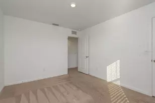 34847 Daisy Meadow Loop, Zephyrhills, FL 33541 - Photo 21