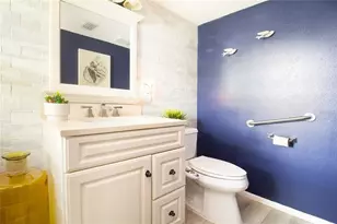 2101 Sunset Point Rd, Clearwater, FL 33765 - Photo 21