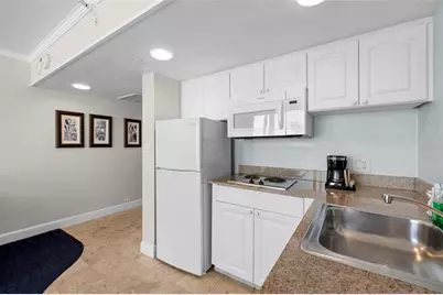 5500 Gulf Boulevard #2222, Saint Petersburg, FL 33706 - Photo 9