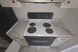 614 Guild Dr, Venice, FL 34285 - Photo 7