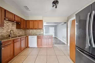 10602 Camelia Dr, Port Richey, FL 34668 - Photo 9