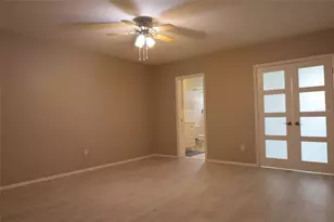 2360 World Pkwy Blvd, Clearwater, FL 33763 - Photo 11