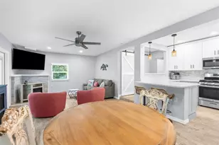 5421 Gay St, Weeki Wachee, FL 34607 - Photo 5