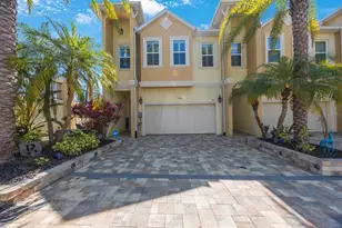 789 Grand Cypress Ln, Tarpon Springs, FL 34689 - Photo 1