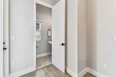 7236 Sutton Lane, Sarasota, FL 34240 - Photo 37