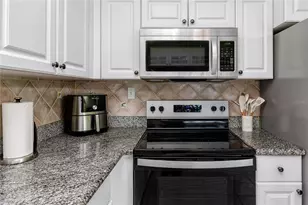 11215 3rd St E, Treasure Island, FL 33706 - Photo 39