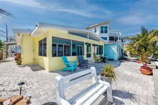 11215 3rd St E, Treasure Island, FL 33706 - Photo 27