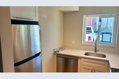 4570 Overlook Drive NE #180, Saint Petersburg, FL 33703 - Photo 5