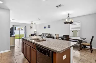 9616 Lemon Drop Loop, Sun City Center, FL 33573 - Photo 11