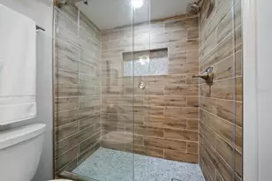 868 Bayway Blvd, Clearwater Beach, FL 33767 - Photo 25