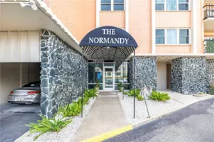 1120 N Shore Dr NE, Saint Petersburg, FL 33701 - Photo 35