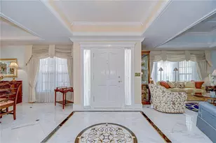124 Barrington Dr, Brandon, FL 33511 - Photo 5